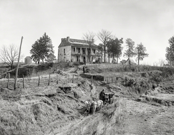 Photo showing: Reconstruction -- Vicksburg, Mississippi, circa 1890s. Pemberton's Headquarters.