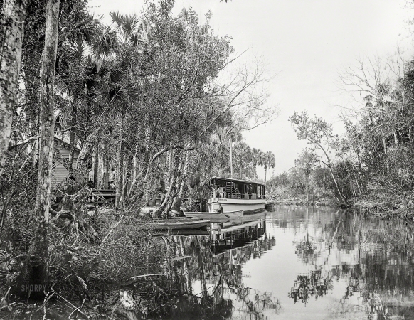 Photo showing: Old Florida III -- Circa 1900. Ormond, Florida. Princess Issena at Tomoka landing.