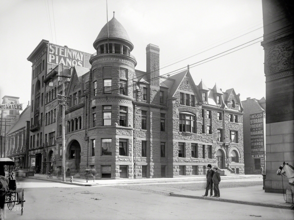 Photo showing: Toledo Club -- Toledo, Ohio, circa 1901.