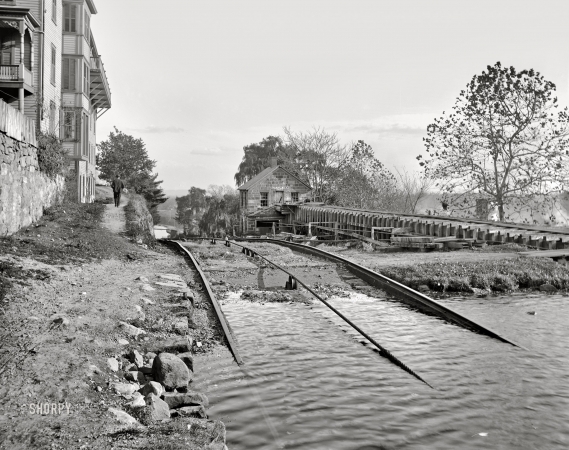 Photo showing: Plane No. 7 -- Boonton, New Jersey, circa 1900. Top of plane, Morris and Essex Canal.