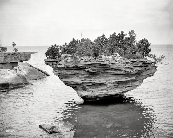 Photo showing: Turnip Rock -- Lake Huron circa 1900. The Thumbnail & Turnip Rock, Pointe aux Barques, Michigan.