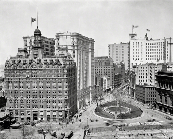 Photo showing: Bowling Green -- New York circa 1900. Bowling Green and Broadway.
