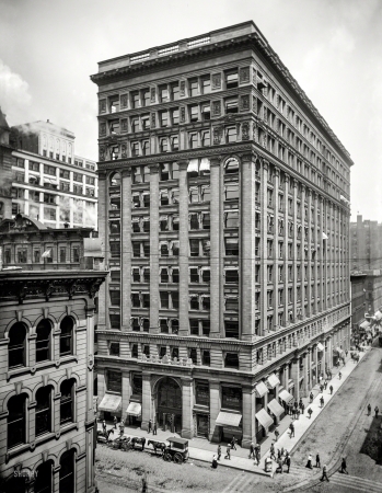 Photo showing: New York Life -- September 11, 1900. New York Life building, Chicago.