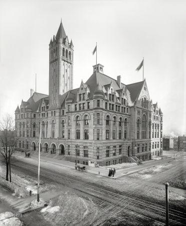 Photo showing: The New P.O. -- Circa 1901. The New Post Office, Milwaukee, Wisconsin.