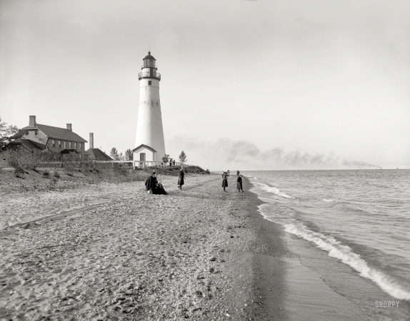 Photo showing: Lake Huron Lighthouse -- Circa 1901. Fort Gratiot Light, Port Huron, Michigan.