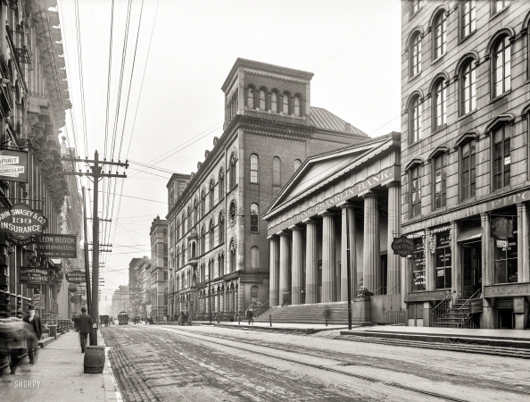 Photo showing: Bricks and Mortar and Money -- Cincinnati circa 1900. Lafayette and Franklin Banks and Masonic Temple, Third Street.