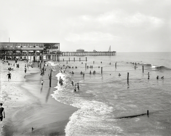 Photo showing: 42,000 Days Ago ... -- The Jersey Shore circa 1901. The Beach at Asbury Park.
