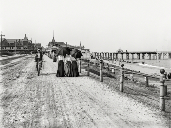 Photo showing: The Sandpeeper -- The Jersey Shore circa 1901. Driveway and beach at Long Branch.