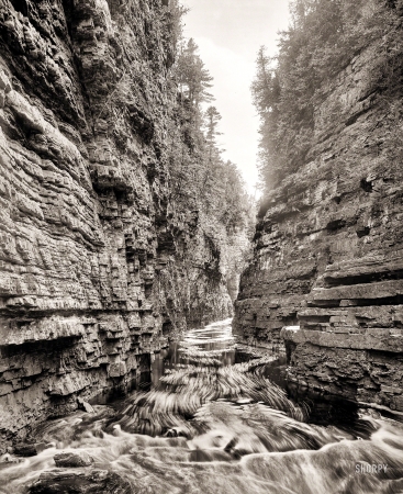 Photo showing: Ausable River -- Upstate New York circa 1906. Ausable Chasm, up from Table Rock.