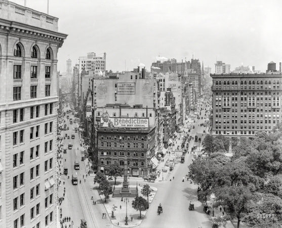 Photo showing: Worth Square -- New York circa 1910. Madison Square -- Worth Square monument at Broadway and Fifth Avenue.