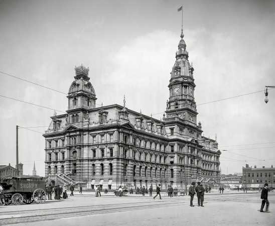 Photo showing: Gargantua -- 1904. Marion County Courthouse -- Indianapolis, Indiana.