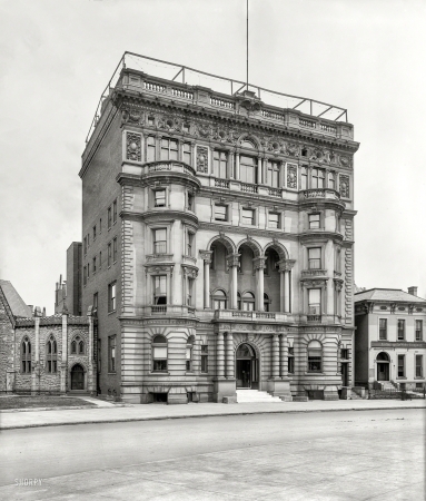 Photo showing: Expansion Club -- Indianapolis circa 1904. Columbia Club on Monument Circle.