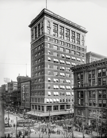 Photo showing: Traction Building -- Circa 1906. Traction Building, Walnut and Fifth, Cincinnati. A.K.A. the Tri-State Building.