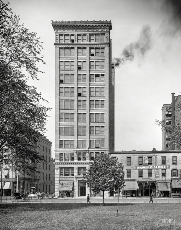 Photo showing: The New Harrison -- Circa 1905. New Harrison Building, South High Street, Columbus, O.