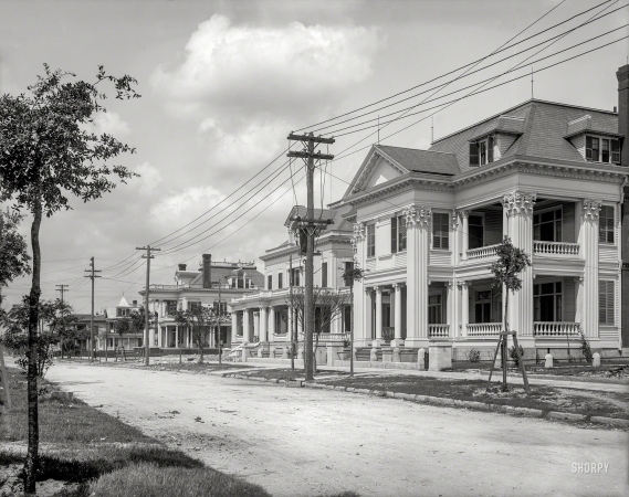 Photo showing: Tomato Chutney -- 1904. Residences on Church Street. Jacksonville, Fla.