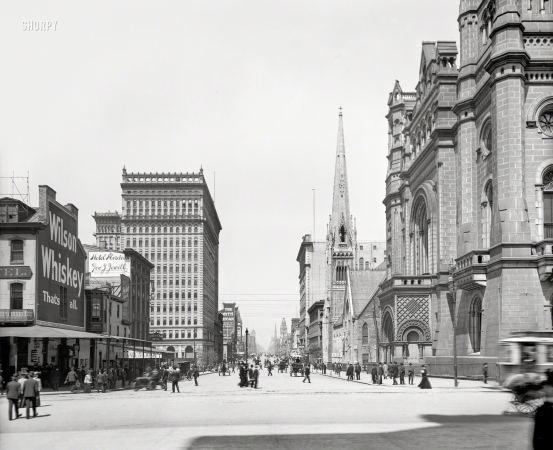 Photo showing: North Broad -- 1904. North Broad Street, Philadelphia, Pa. Masonic
Temple and United Methodist Church, north from City Hall.