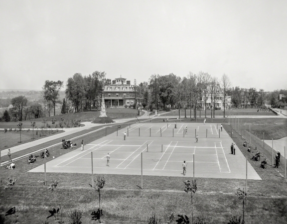 Photo showing: Lob in the Afternoon -- The Bronx circa 1904. Tennis courts at New York University.