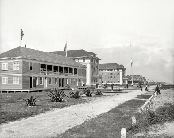Photo showing: A Hot Property -- Palm Beach, Florida, circa 1904. Casino, the Breakers, and cottages along the beach.