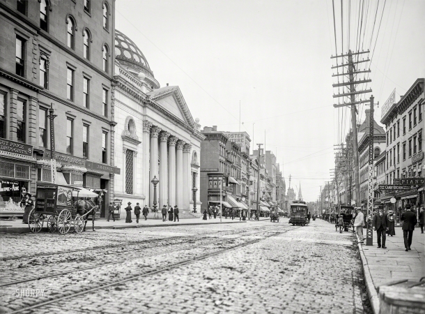 Photo showing: Pearl Street -- Albany, New York, circa 1904. Pearl Street north from State Street.