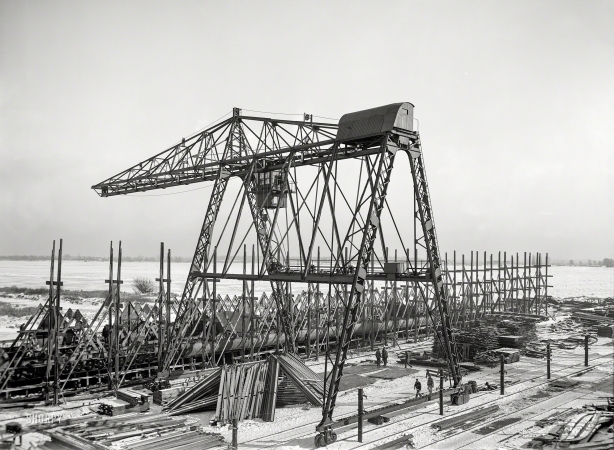 Photo showing: Iron Horse. -- Ecorse, Michigan, circa 1905. Gantry crane, Great Lakes Engineering Works.