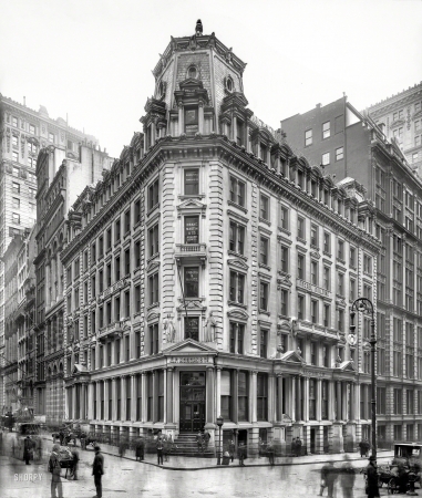 Photo showing: The Corner -- New York circa 1905. J.P. Morgan building, 23 Wall Street at Broad.