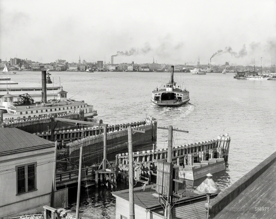 Photo showing: Ferry Superior -- 1905. Waterfront -- Norfolk, Virginia.