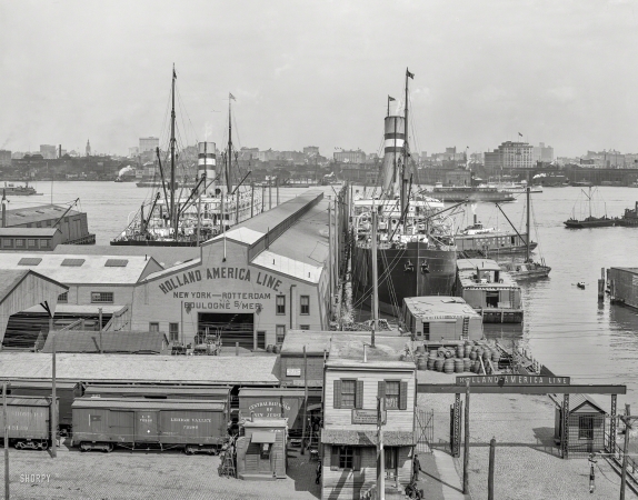 Photo showing: Over the River. -- Hoboken, New Jersey, circa 1905. Holland America Piers with view of Manhattan across Hudson River.