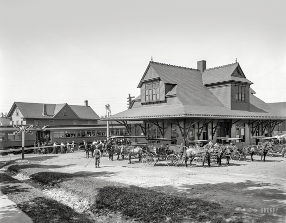 Photo showing: Pocono Depot -- 1905. Lackawanna Railway station, Mount Pocono, Pennsylvania.