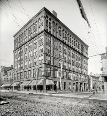 Photo showing: Congress Square Cubed -- Portland, Maine, circa 1905. Congress Square Hotel, Congress Street and Forest Avenue.
