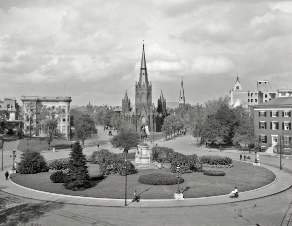 Photo showing: Thomas Circle II -- Thomas Circle and Luther Place Memorial Church in Washington, D.C., circa 1906.