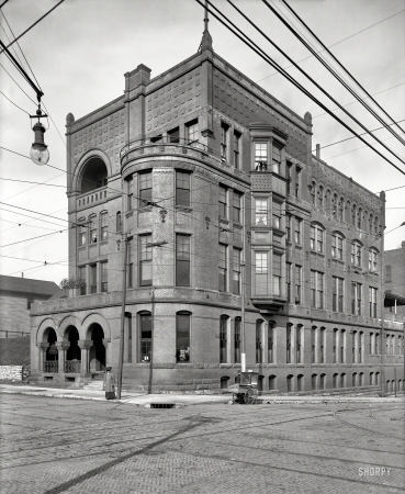 Photo showing: Six and the City Club -- Kansas City, Mo., circa 1906. Kansas City Club, Wyandotte and 12th.