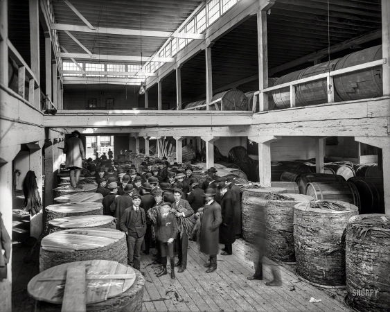 Photo showing: Legal Weed -- 1906. A tobacco market, Louisville, Kentucky.