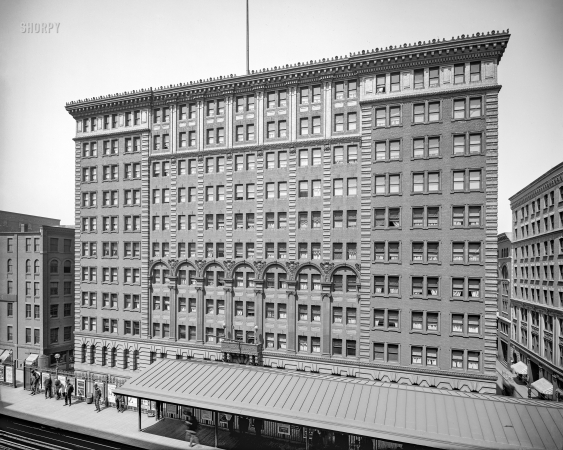 Photo showing: Hotel Essex -- Boston circa 1906. Hotel Essex (Terminal Hotel) at Atlantic Avenue elevated.