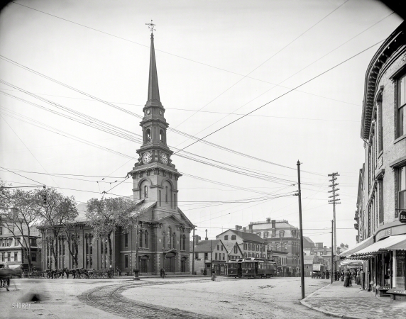 Photo showing: Half Past -- 1907. North Church and Congress Streets, Portsmouth, New Hampshire.
