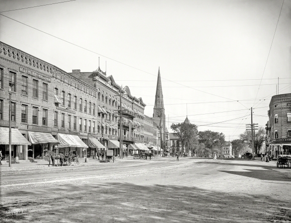 Photo showing: Northampton -- Circa 1907. Main Street, Northampton, Massachusetts.