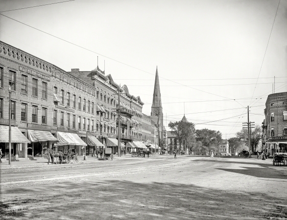 Photo showing: Northampton -- Circa 1907. Main Street, Northampton, Massachusetts.