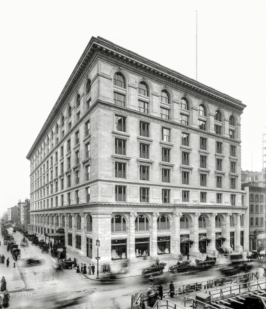 Photo showing: B. Altman -- New York circa 1906. B. Altman store, Fifth Avenue and East 35th Street.