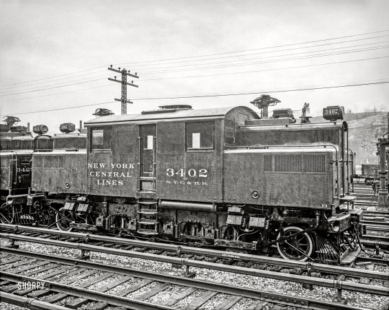 Photo showing: Live Third Rail. -- Circa 1907. Electric locomotive, New York Central & Hudson River R.R.