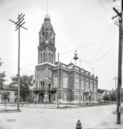 Photo showing: Duval County Courthouse -- Jacksonville, Florida, circa 1900 at Market and Forsyth streets.
