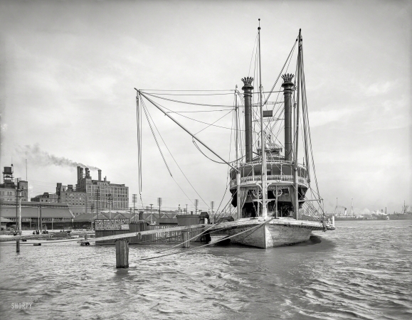 Photo showing: Natchez at Nawlins -- The Mississippi River circa 1903. Packet steamer Natchez at New Orleans.