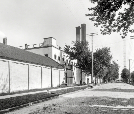 Photo showing: Motown Hoosegow -- Detroit circa 1910. House of Correction.