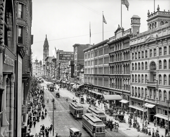 Photo showing: Market Street II -- Philadelphia circa 1904. Market Street and City Hall from Eighth. Sequel to <a href=http://www.junipergallery.com/node/274><u>this image</u></a>.