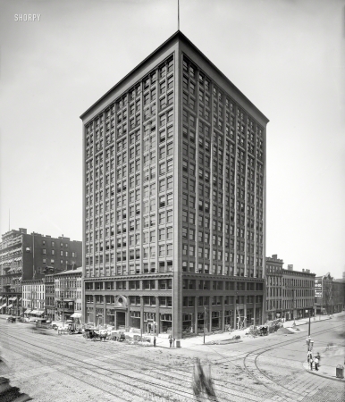 Photo showing: Office Corner -- Cleveland circa 1905. Rockefeller Building, Sixth Street and Superior Avenue.