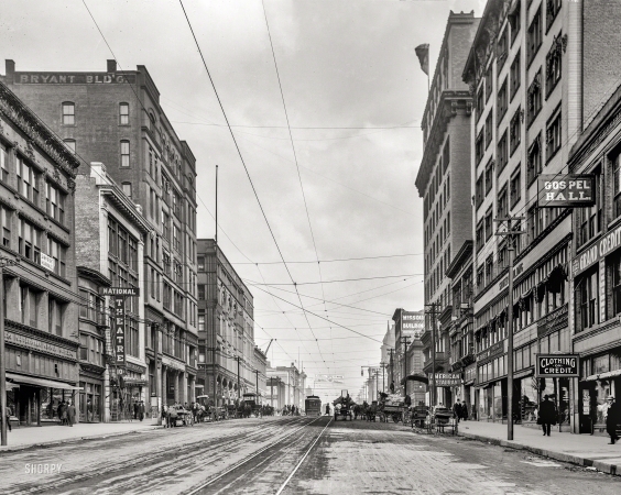 Photo showing: Grand Avenue -- Kansas City, Missouri, circa 1908. Grand Avenue north from Twelfth.