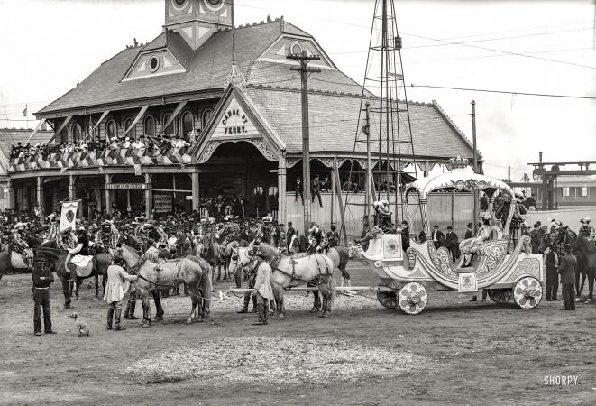 Photo showing: Fat Tuesday -- 1906. Mardi Gras in New Orleans. The Royal chariot with Rex at Canal Street ferry.