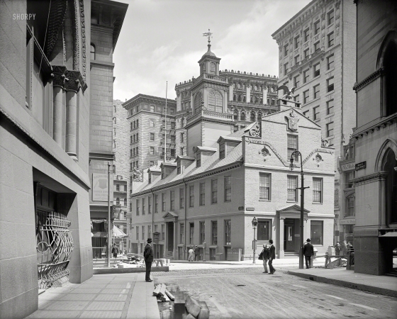 Photo showing: Ward 6 -- Boston circa 1906. Old State House front from Court Street.