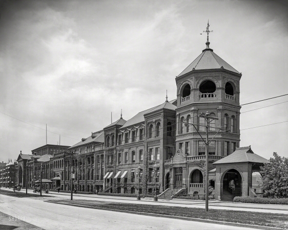Photo showing: Mechanics Hall -- Boston circa 1906. Mechanics Hall, Huntington Avenue.