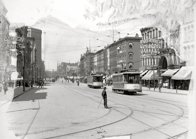 Photo showing: The Electric Circus -- Detroit circa 1905. Woodward Avenue, looking north from Jefferson.