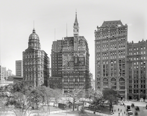 Photo showing: Newspaper Row II -- New York circa 1905. Newspaper Row -- City Hall Park.