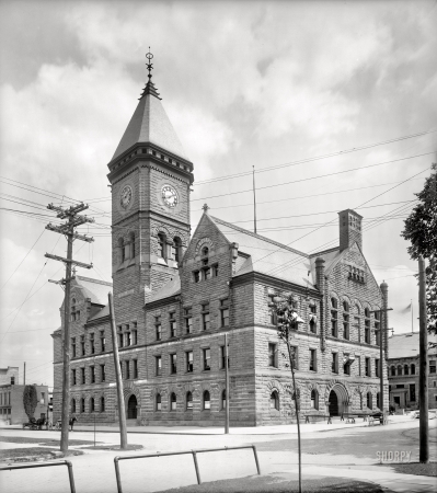 Photo showing: Lansing City Hall -- Lansing, Michigan, circa 1907.